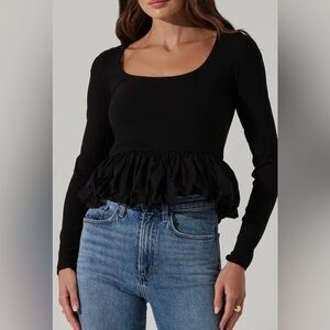 ASTR THE LABEL BUBBLE PEPLUM TOP, SIZE XL.